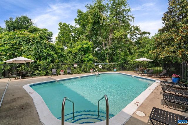 280 RIVERBEND DR #2B, Charlottesville, VA 22911