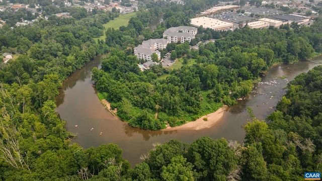 280 RIVERBEND DR #2B, Charlottesville, VA 22911