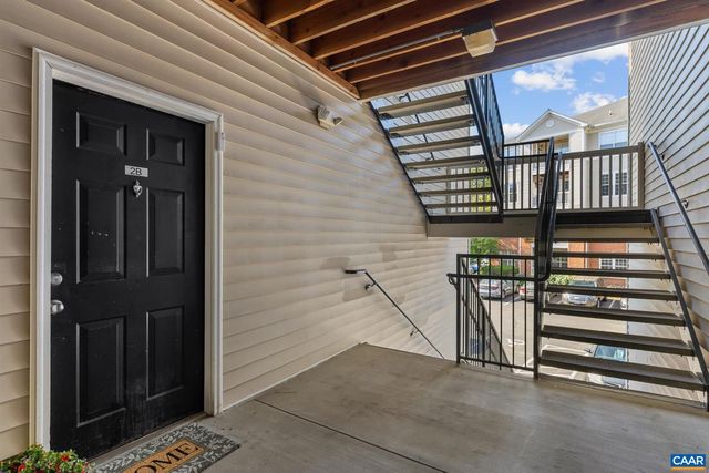 280 RIVERBEND DR #2B, Charlottesville, VA 22911