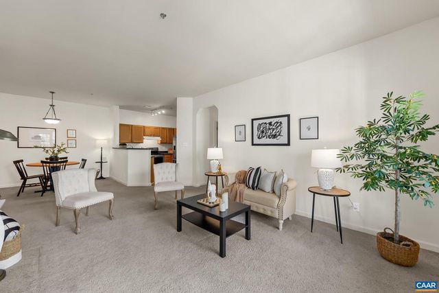 280 RIVERBEND DR #2B, Charlottesville, VA 22911