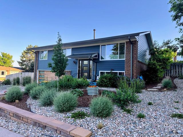 12800 W Asbury Place, Lakewood, CO 80228