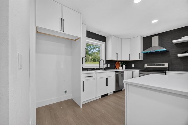 3144 W Heritage Drive, Ozark, MO 65721