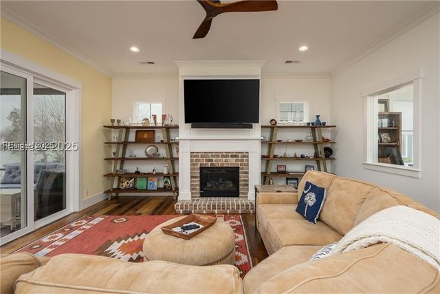 604 Flatwater Dr, Bluffton, SC 29910