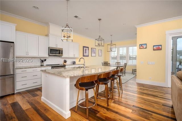 604 Flatwater Dr, Bluffton, SC 29910