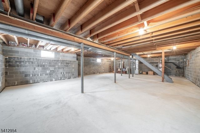 15 Alison Ct, New Providence Boro, NJ 07974