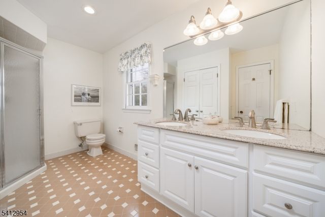 15 Alison Ct, New Providence Boro, NJ 07974