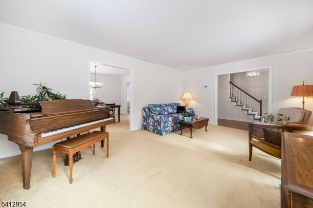 15 Alison Ct, New Providence Boro, NJ 07974