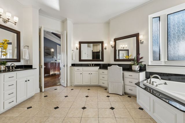 115 Blue Heron Lane, Heath, TX 75032