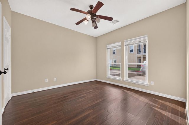 7126 Turtle Lagoon Row, Houston, TX 77036