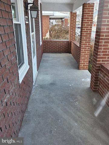 2839 BANKS ST, Harrisburg, PA 17103