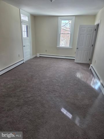 2839 BANKS ST, Harrisburg, PA 17103