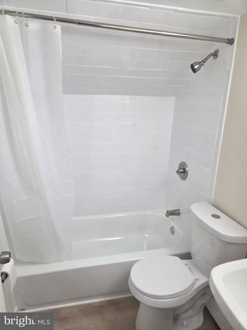 2839 BANKS ST, Harrisburg, PA 17103