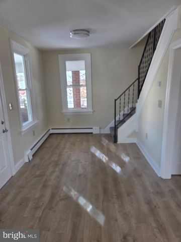 2839 BANKS ST, Harrisburg, PA 17103