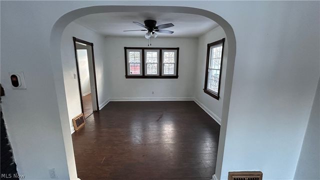 55 Sunnycliff Drive, Euclid, OH 44123