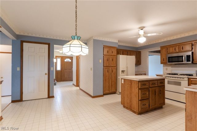3412 Saint Andrews Drive, Parma, OH 44134