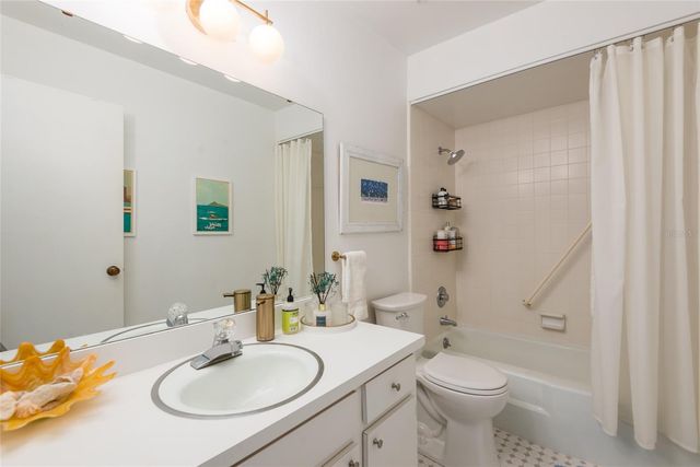 3108 LAKE ELLEN DRIVE, Tampa, FL 33618