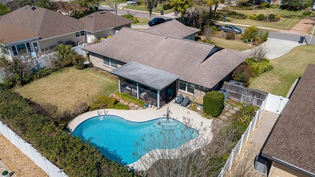 3108 LAKE ELLEN DRIVE, Tampa, FL 33618