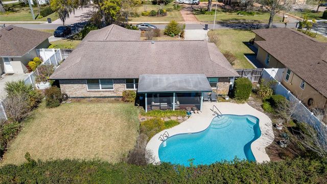 3108 LAKE ELLEN DRIVE, Tampa, FL 33618