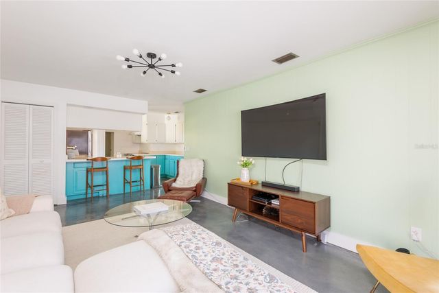 3108 LAKE ELLEN DRIVE, Tampa, FL 33618