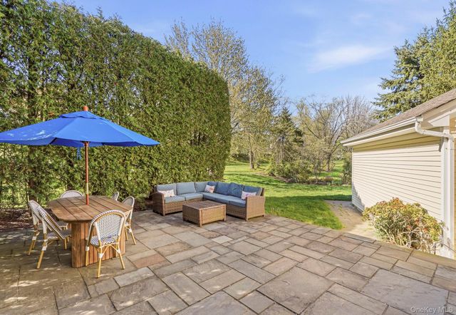 2 Legendary Circle, Rye Brook, NY 10573