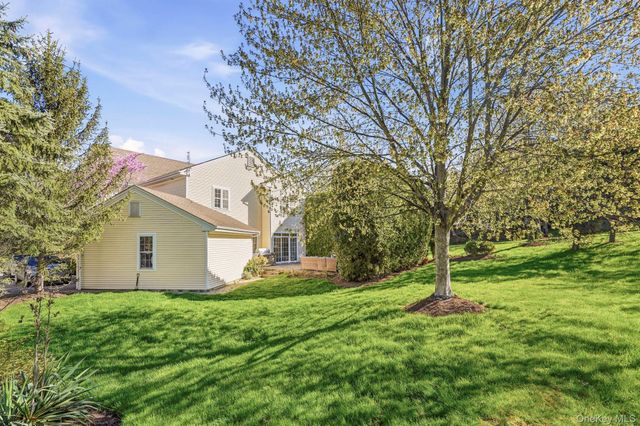 2 Legendary Circle, Rye Brook, NY 10573