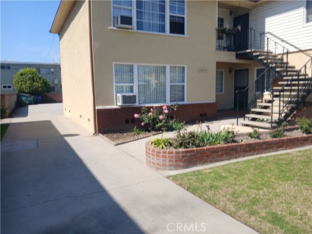 10031 Wiley Burke Avenue, Downey, CA 90240