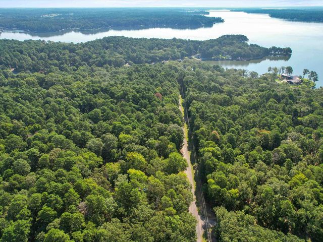 1101 King John Dr, Scroggins, TX 75480