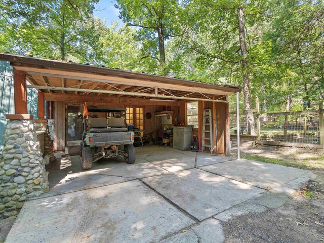 1101 King John Dr, Scroggins, TX 75480