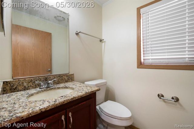2018 John R Road, Troy, MI 48083