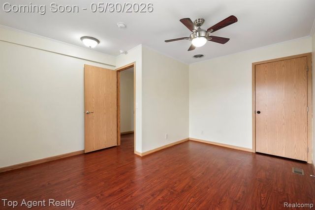 2018 John R Road, Troy, MI 48083