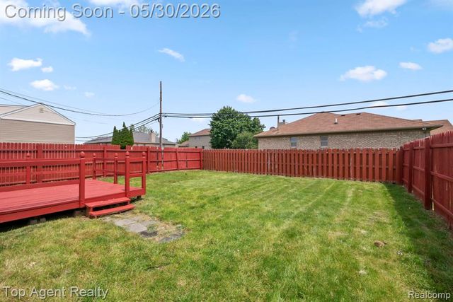 2018 John R Road, Troy, MI 48083