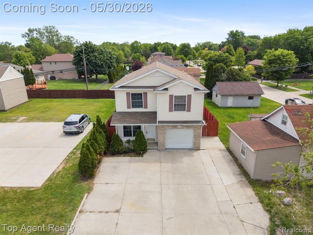 2018 John R Road, Troy, MI 48083