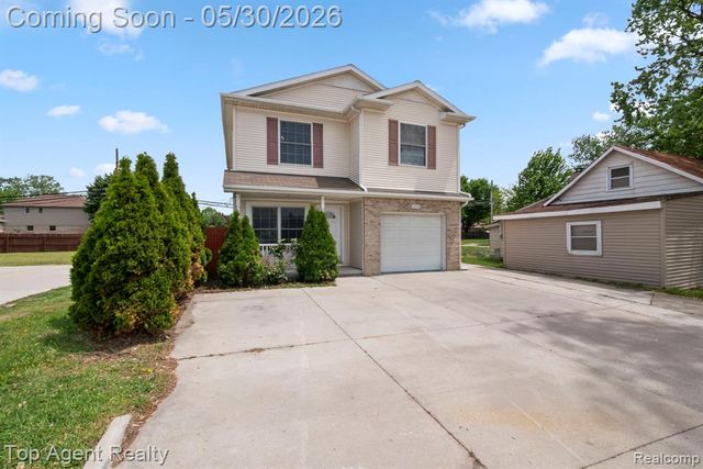 2018 John R Road, Troy, MI 48083