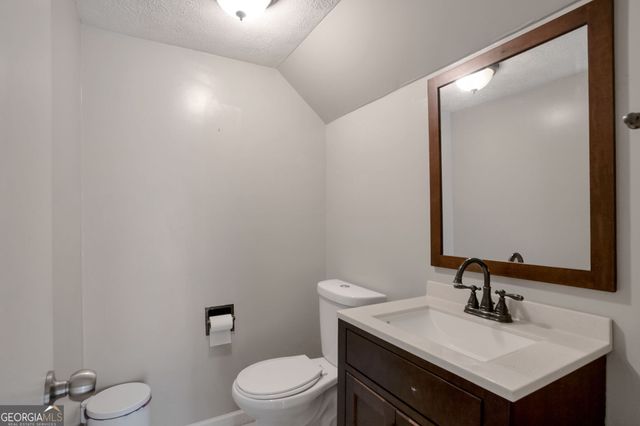 1210 Brookside Drive NE, Conyers, GA 30012