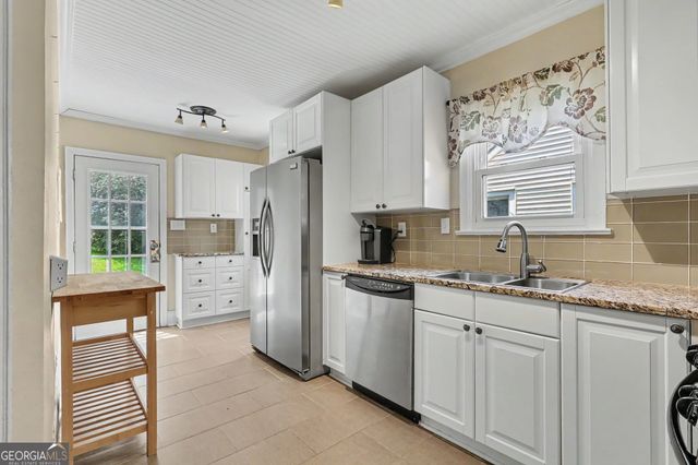 2531 Batavia Street, East Point, GA 30344