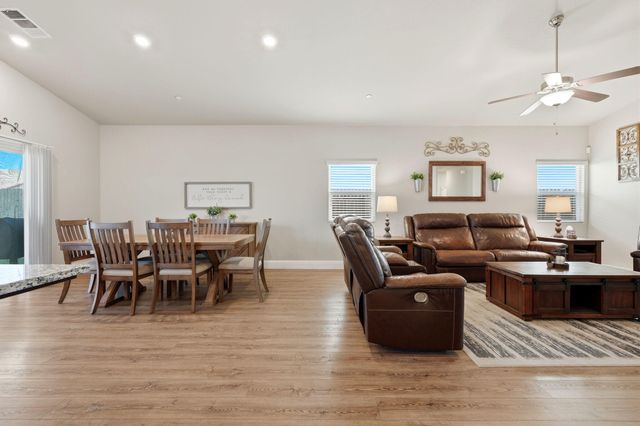 756 Strada Street, Lemoore, CA 93245