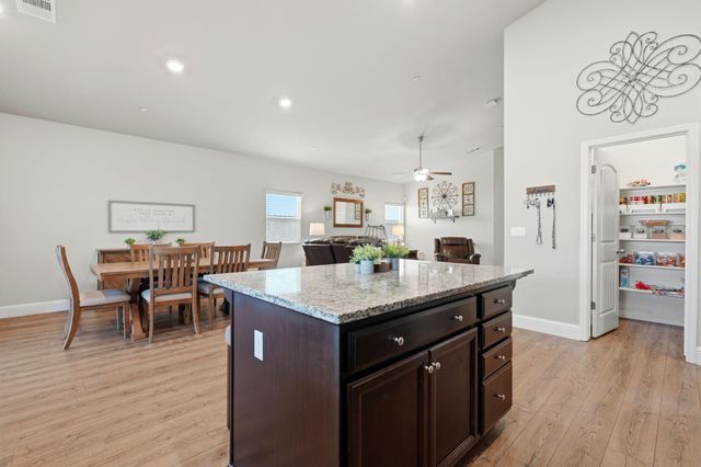 756 Strada Street, Lemoore, CA 93245