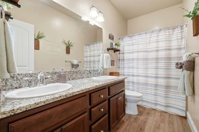 756 Strada Street, Lemoore, CA 93245