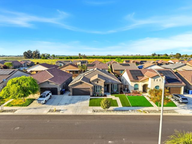 756 Strada Street, Lemoore, CA 93245