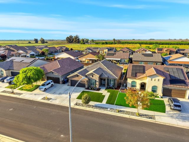 756 Strada Street, Lemoore, CA 93245
