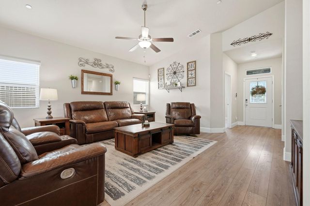 756 Strada Street, Lemoore, CA 93245