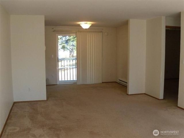 7909 -7911 114th St Court E, Puyallup, WA 98373