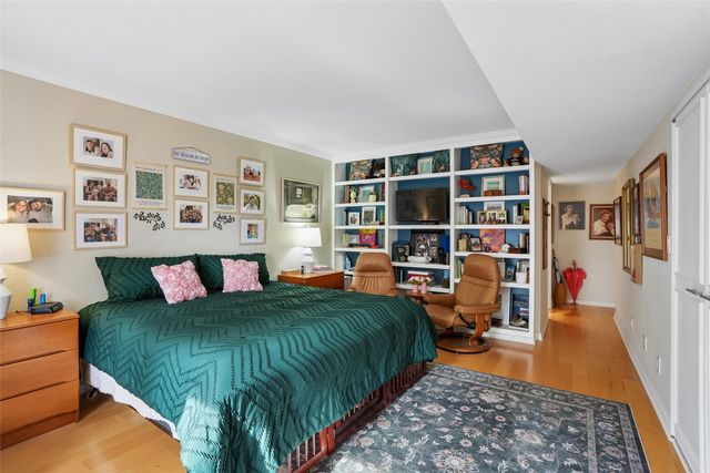 3131 Fleur Drive 102, Des Moines, IA 50321