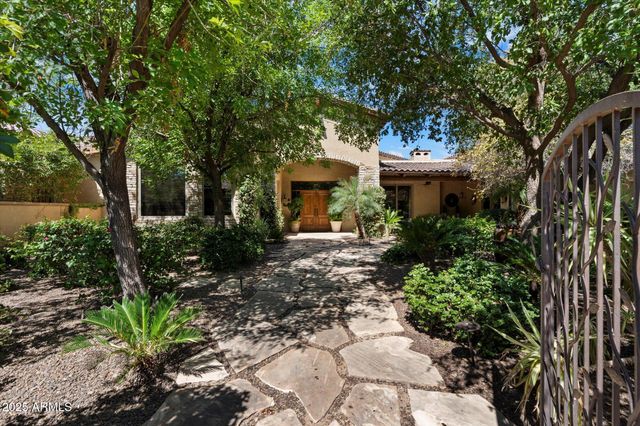 6624 N 66TH Place N, Paradise Valley, AZ 85253