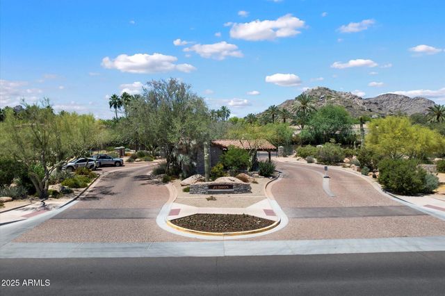 6624 N 66TH Place N, Paradise Valley, AZ 85253