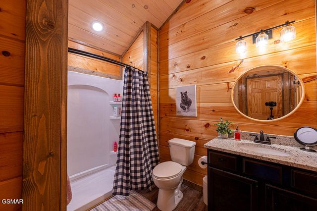 235 Lily Jo Way, Sevierville, TN 37876