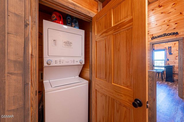 235 Lily Jo Way, Sevierville, TN 37876