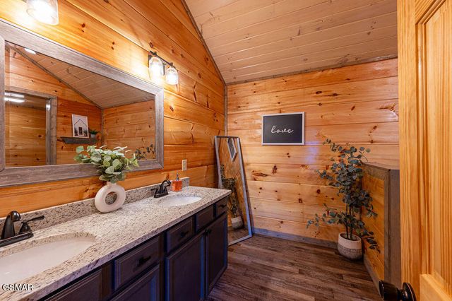 235 Lily Jo Way, Sevierville, TN 37876