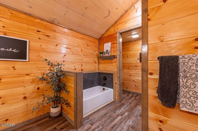 235 Lily Jo Way, Sevierville, TN 37876