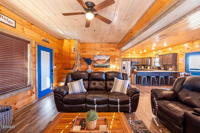 235 Lily Jo Way, Sevierville, TN 37876